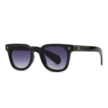 Lunettes de soleil - Une - UV400